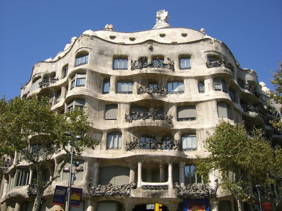 Girona - Modernist Apartments Next To Paseo De Gracia Барселона Екстериор снимка